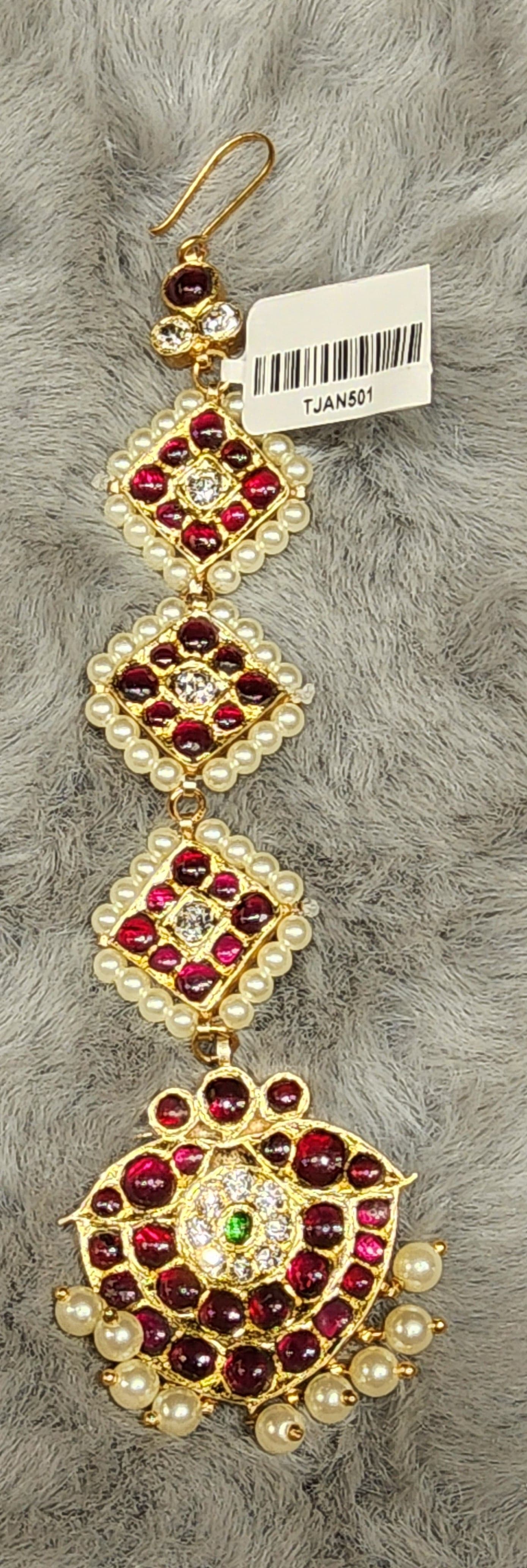 Original Temple Jewellery Single Chutty: silver base gold leaf hair ornament close up