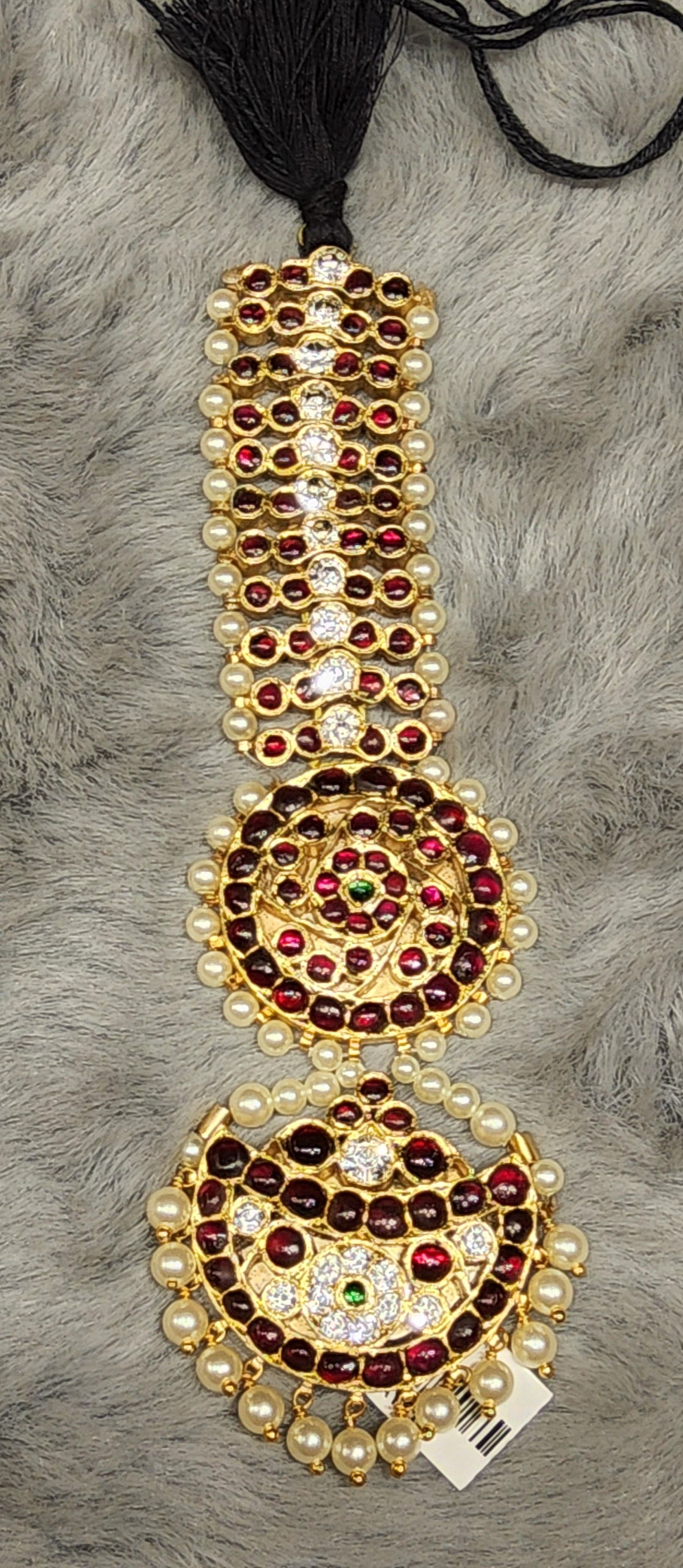 Temple jewellery Single Chutty detail: silver base gold leaf, premium kemp stones