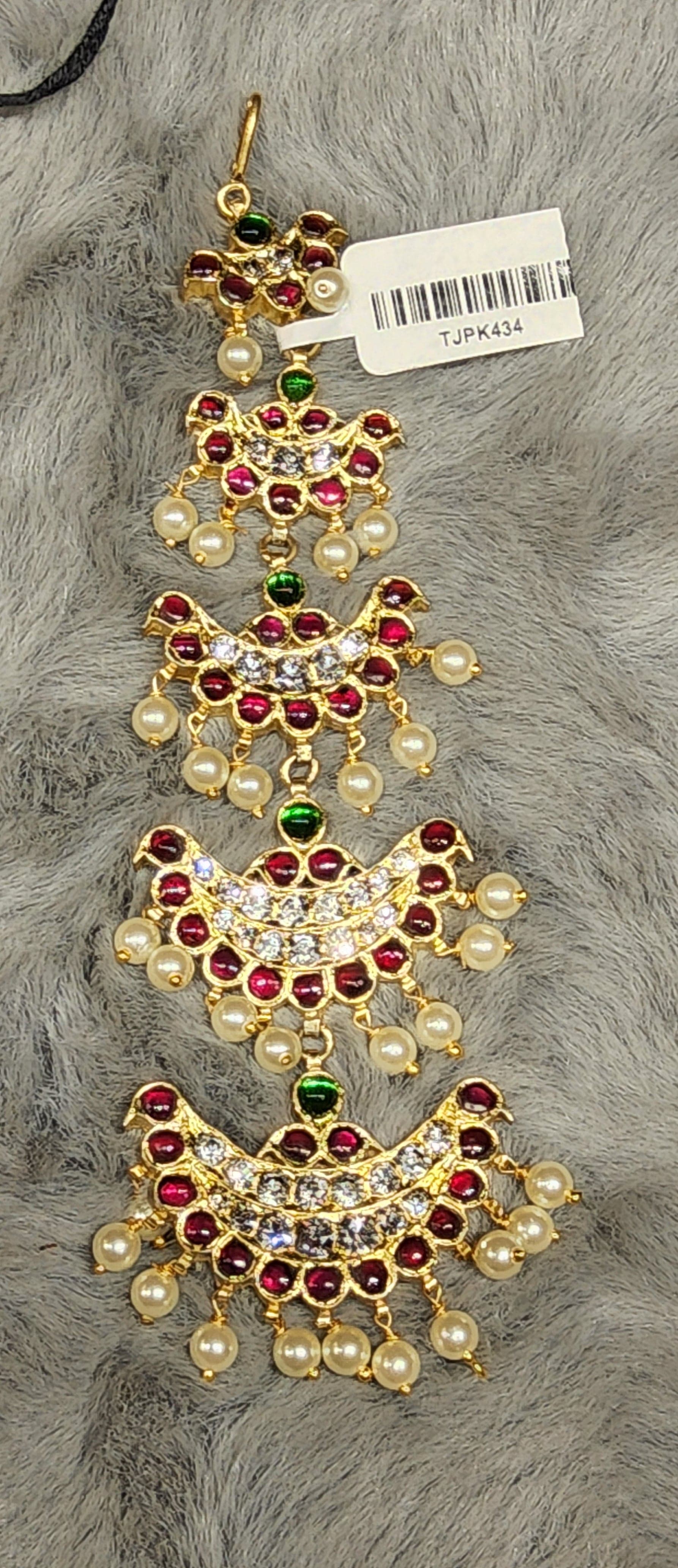 Bharatanatyam jewellery: silver base gold leaf Single Chutty hair piece full view
