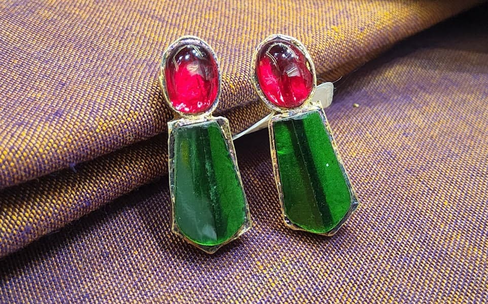 Palakka Stud Temple Jewellery: Kerala earring detail, Kemp stones, gold plated. Bridal jewellery.