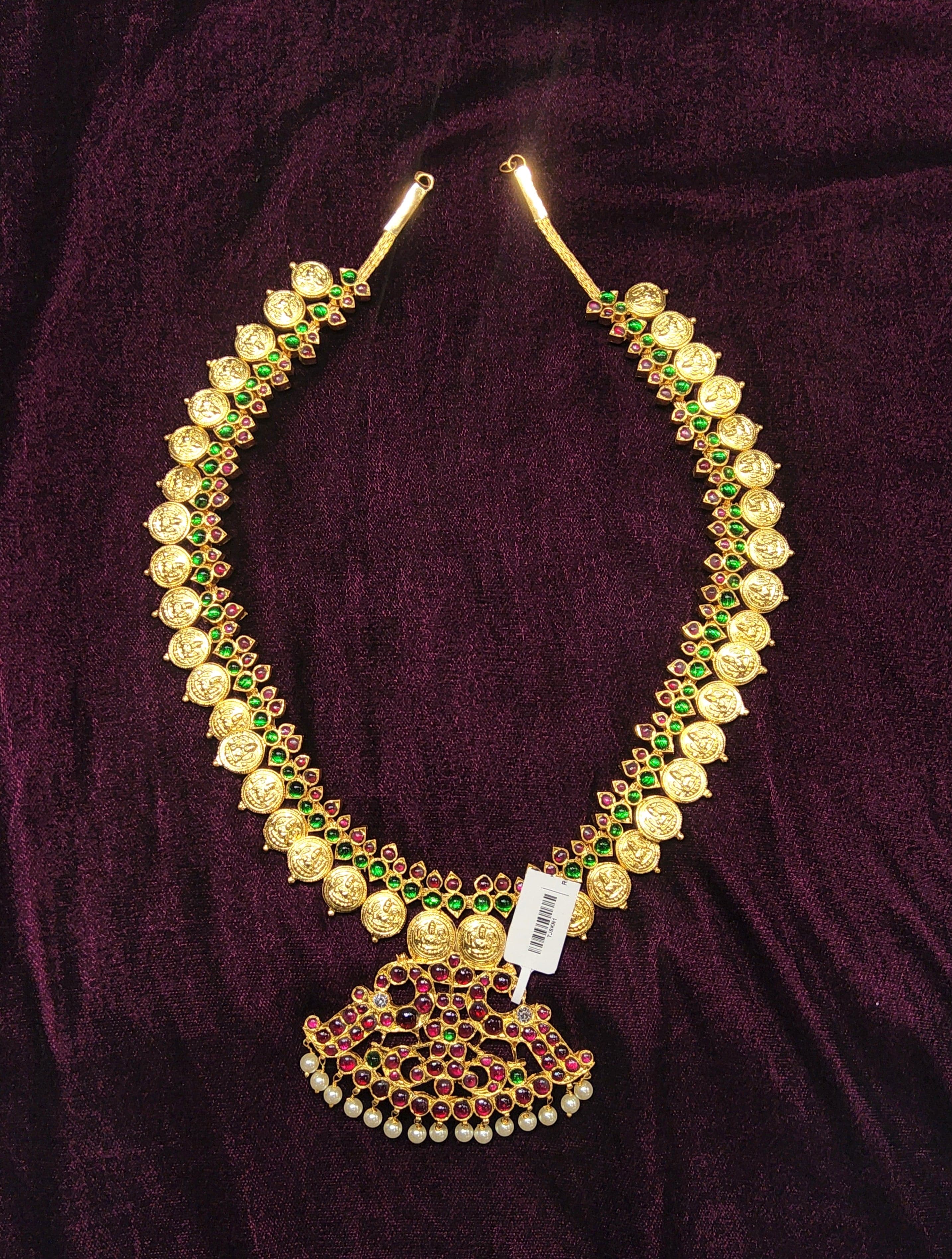 Close up: Kasu Mallai Haram, Original Temple Jewellery with gold finish, dance necklace