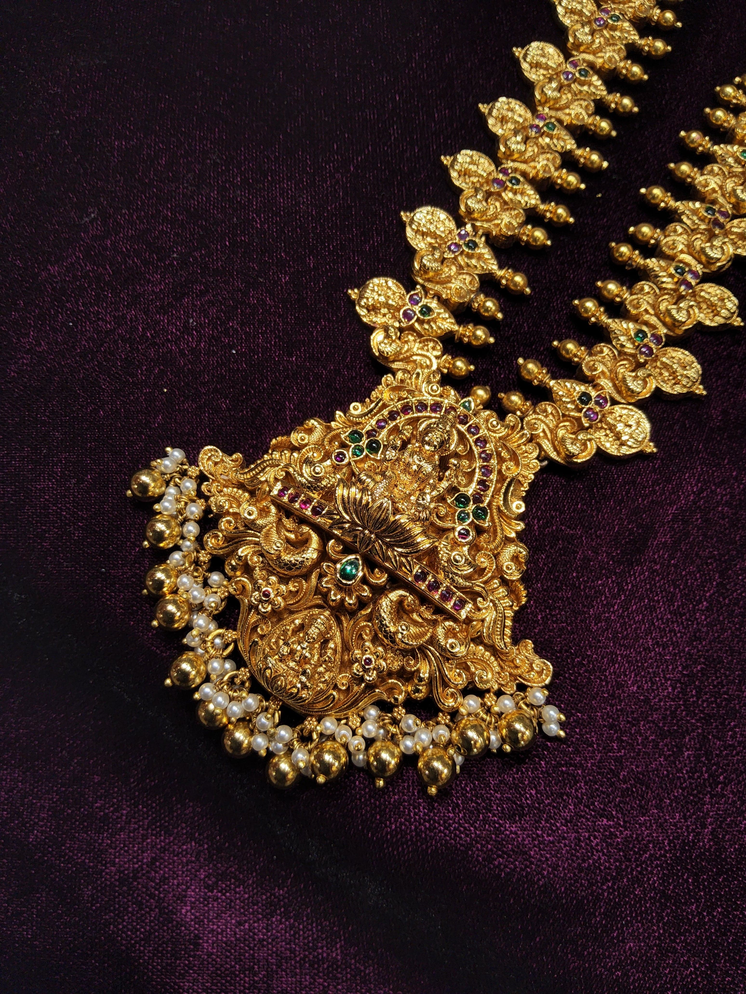 Lakshmi Haram: Original Temple Jewellery, side view showcasing chain design, Kuchipudi dance necklace.