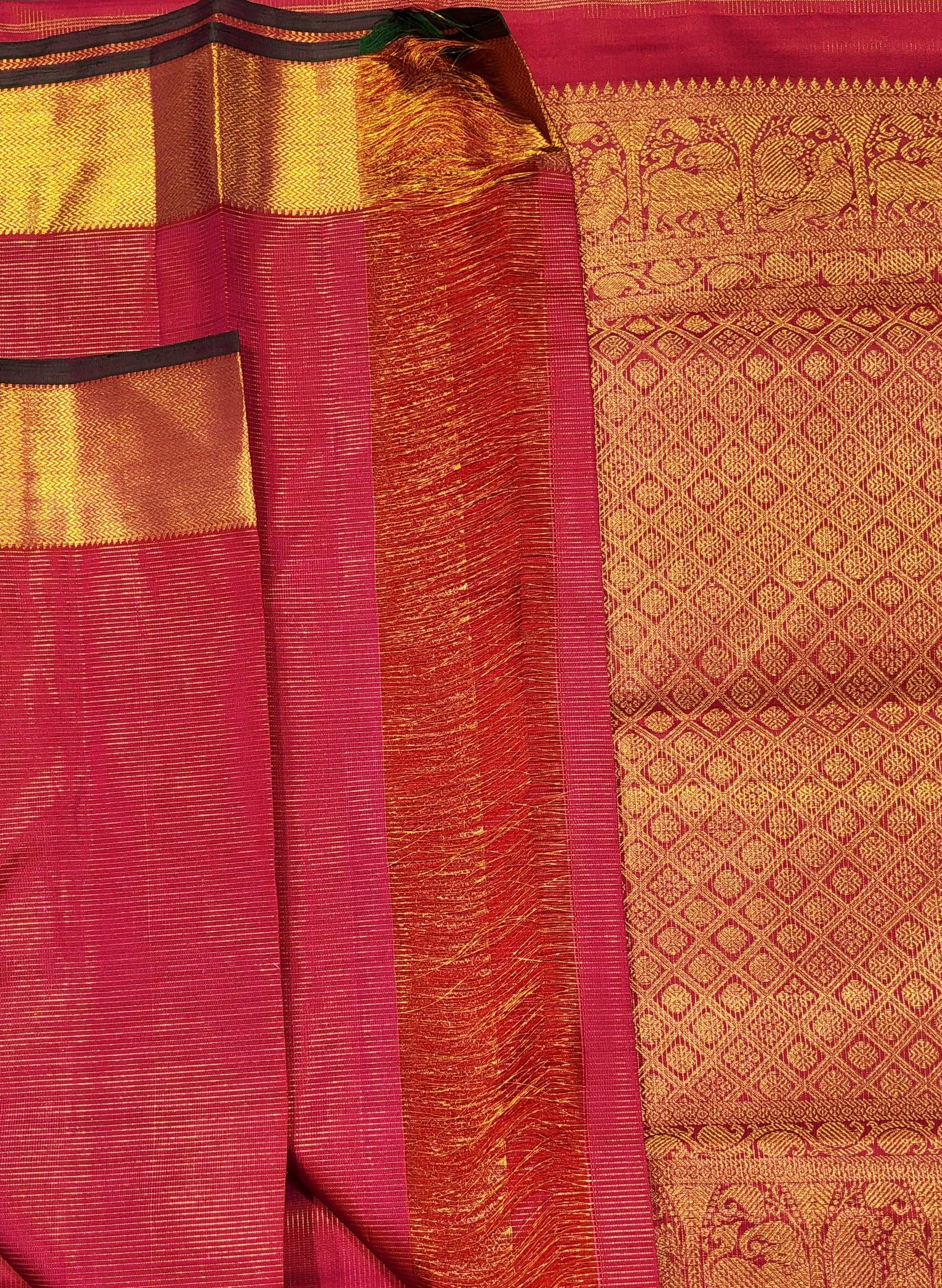 Majentha silk saree texture. Kanchipuram silk, ideal as a dance practice saree.