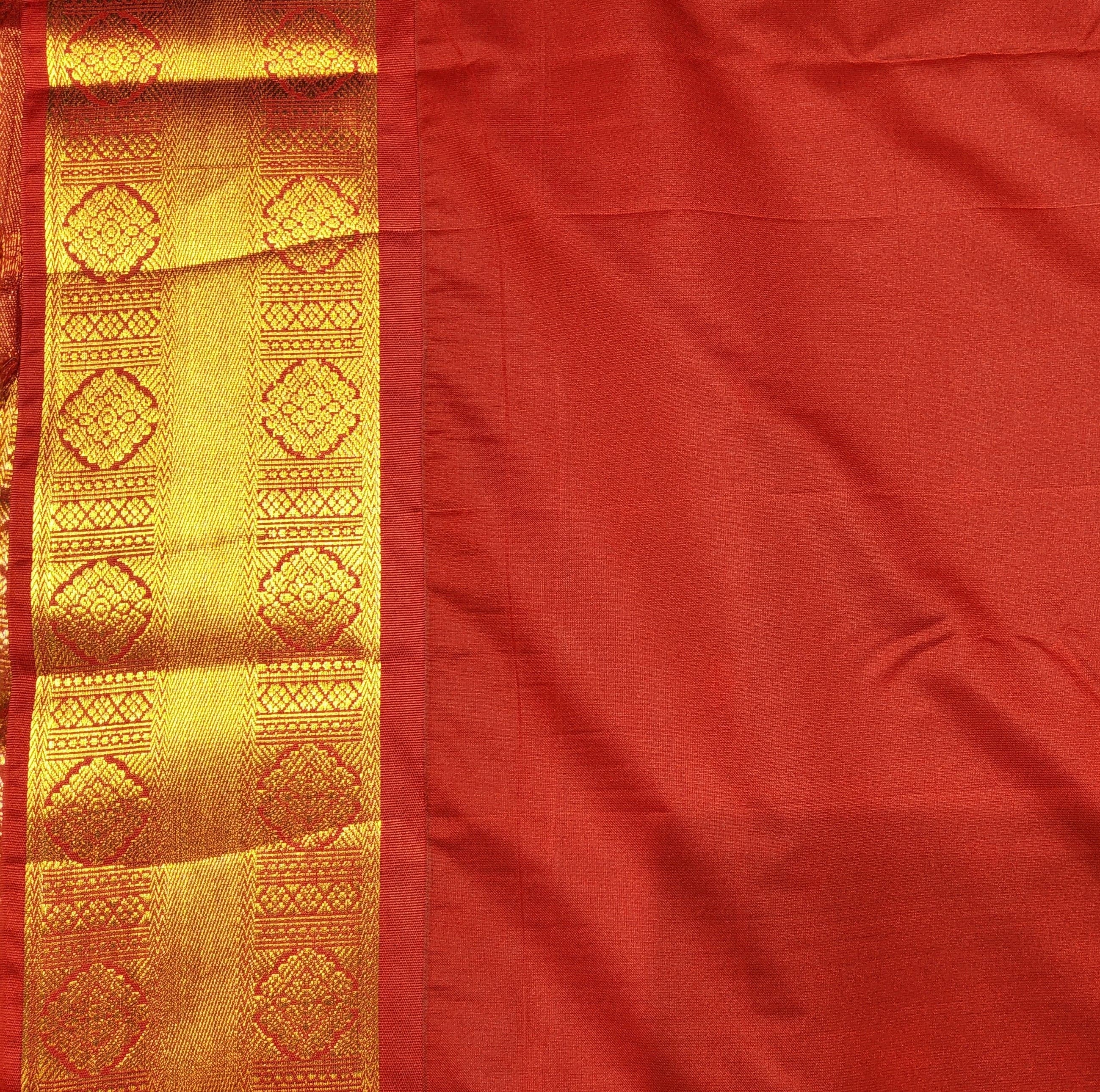 Kanchipuram silk saree, black body, red and gold zari border, bharatanatyam practice saree