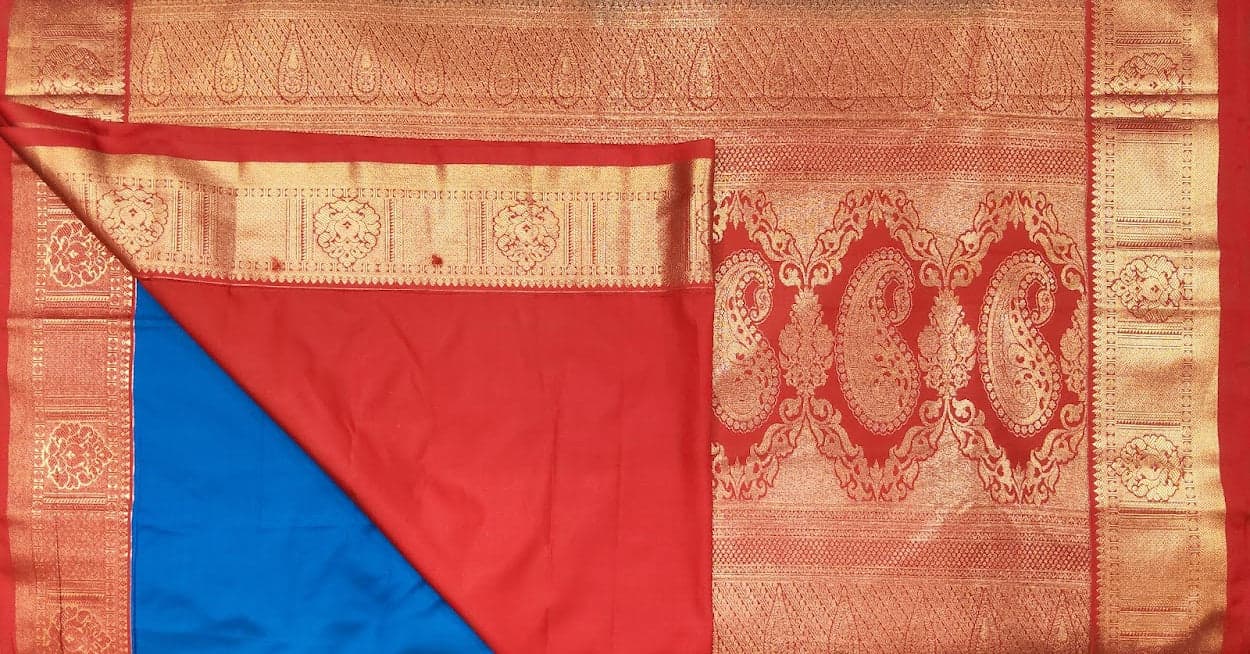 Checked Margam Saree, folded view, dance practice saree, lightweight material.