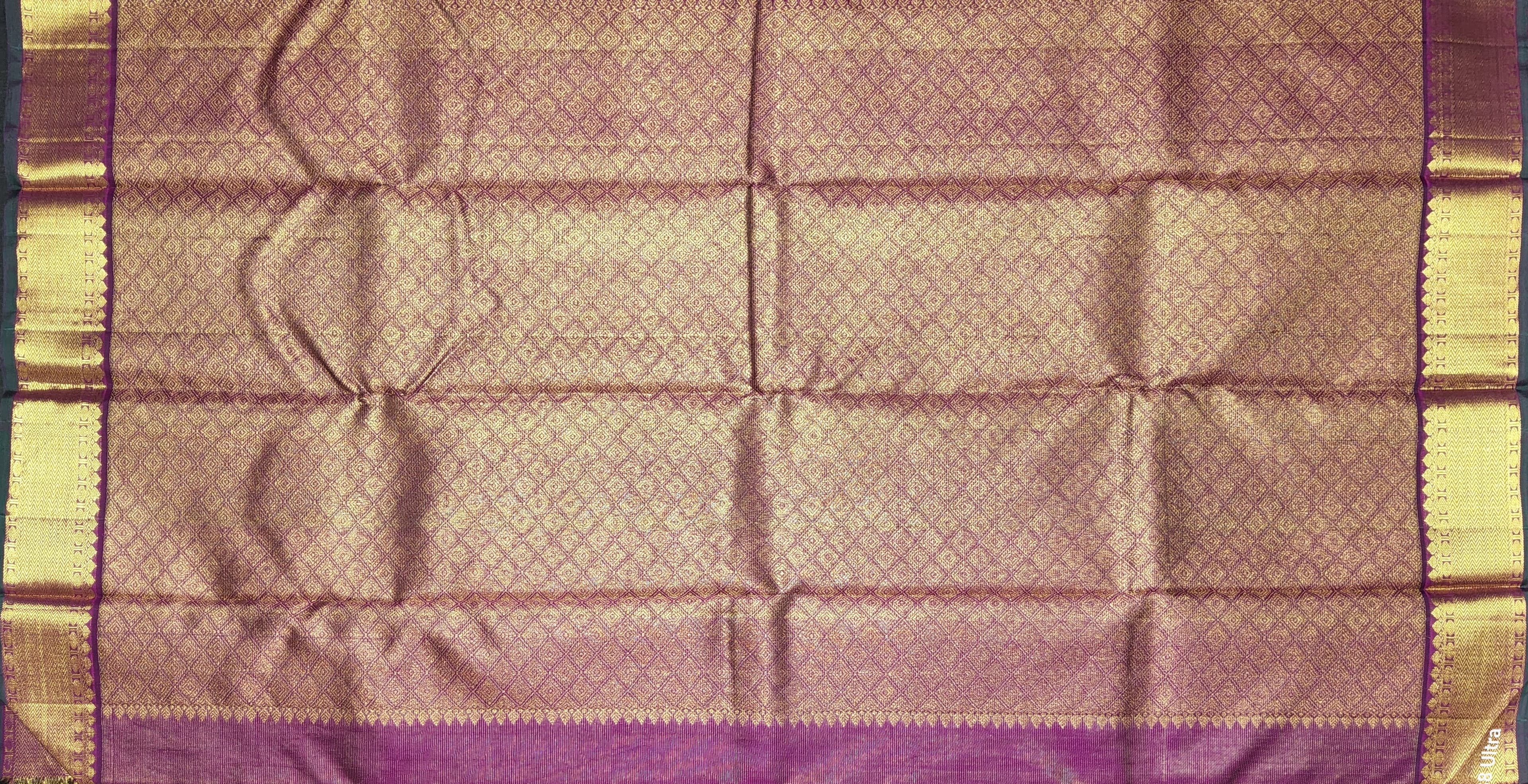 Authentic silk Kanchipuram saree in Vadamalli and green. Ideal dharmavaram pattu sarees alternative.