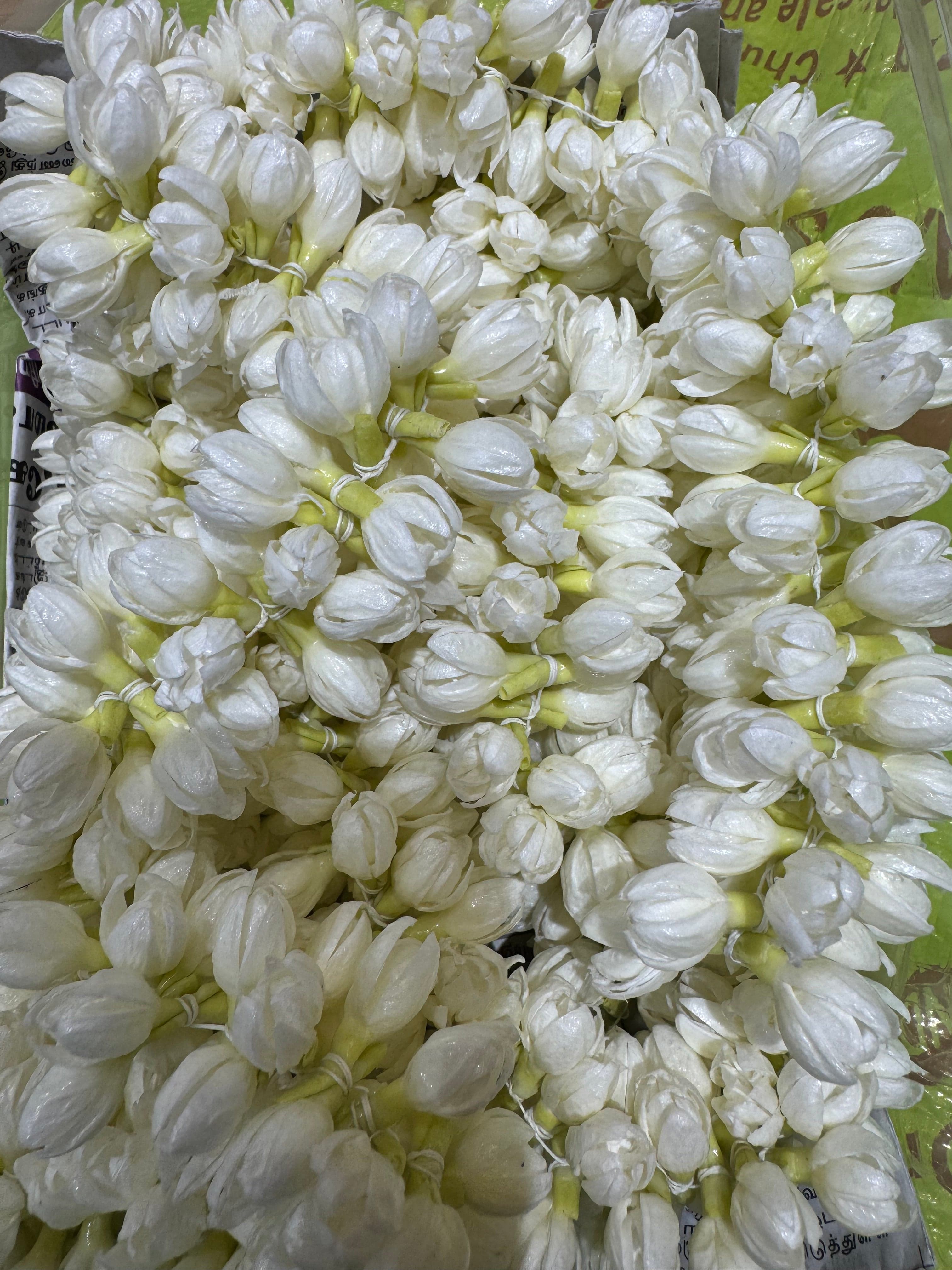 Artificial jasmine flowers for Bharatanatyam dancers, Bloomed Jasmine close-up