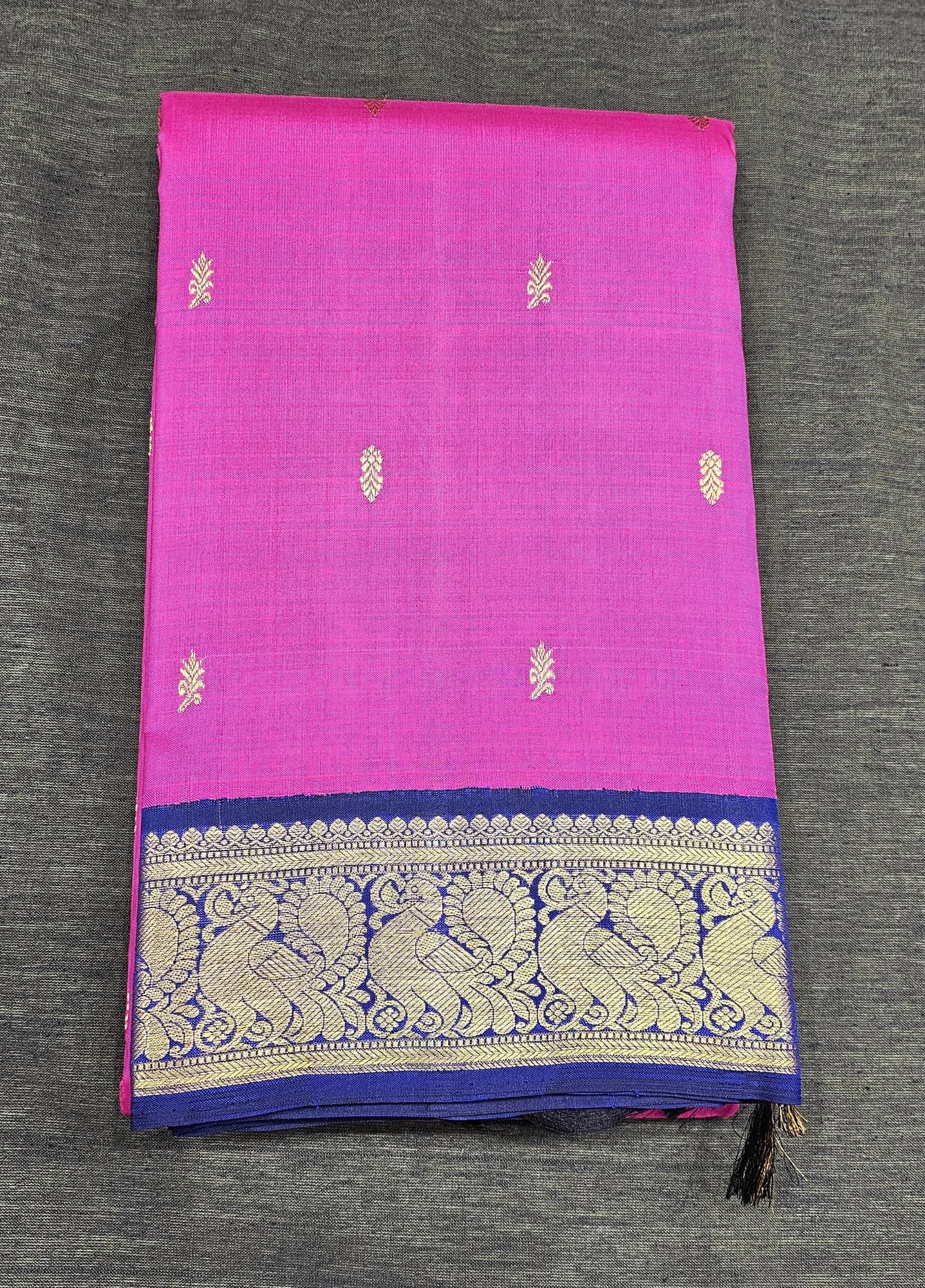 Pink with Navy Blue | Kanchipuram Silk Saree | Arangetram | SV01