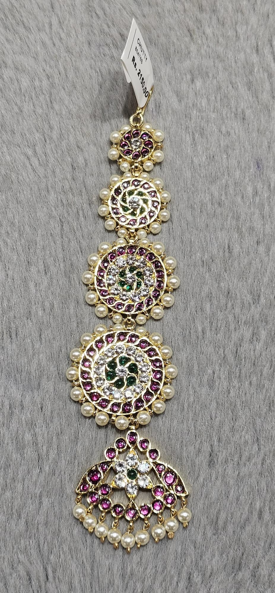 Ornate 5 Step Leaf Chutty (Tikka) in copper jewellery with white, green, pink stones & pearls. 86476S.
