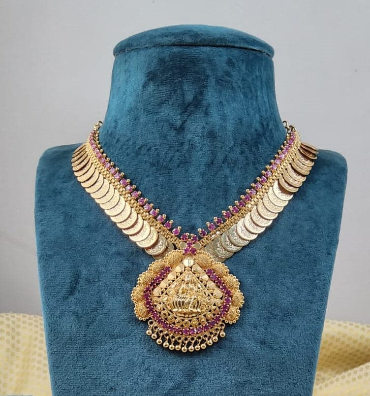 Kasumala Necklace: New Collections large pendant detail, traditional Indian design.