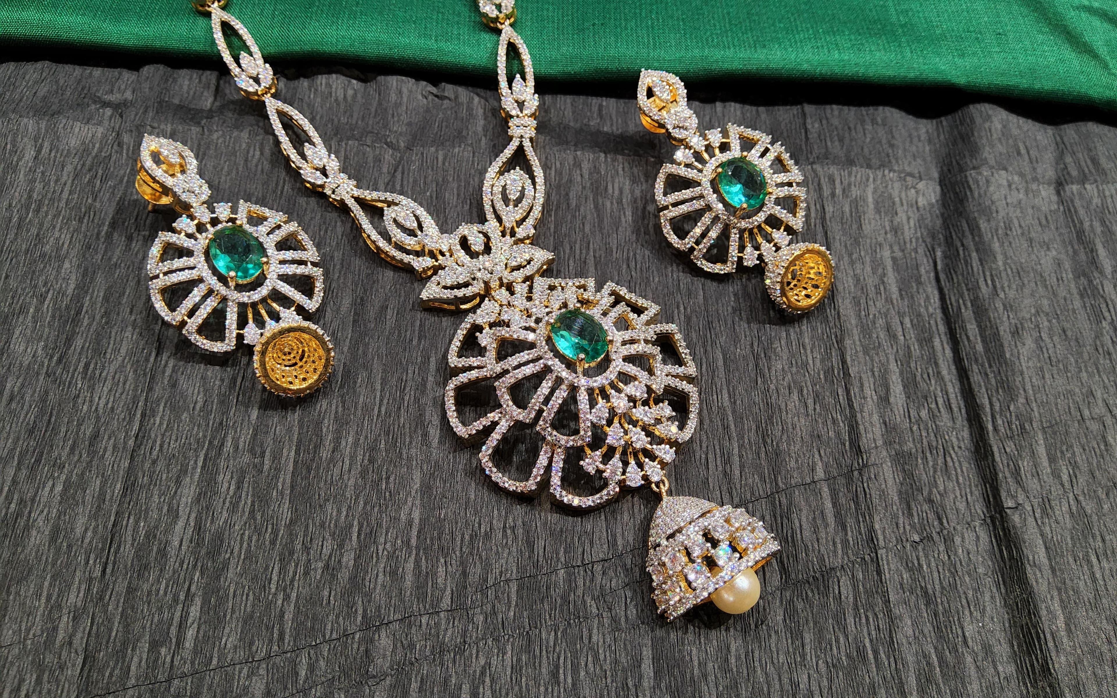 Close-up of pure silver necklace: Elegant, timeless silver jewellery detail, 92.5 silver