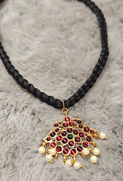 Versatile Black Thread Necklace, imitation jewelry, close-up details, lightweight & durable for gifting
