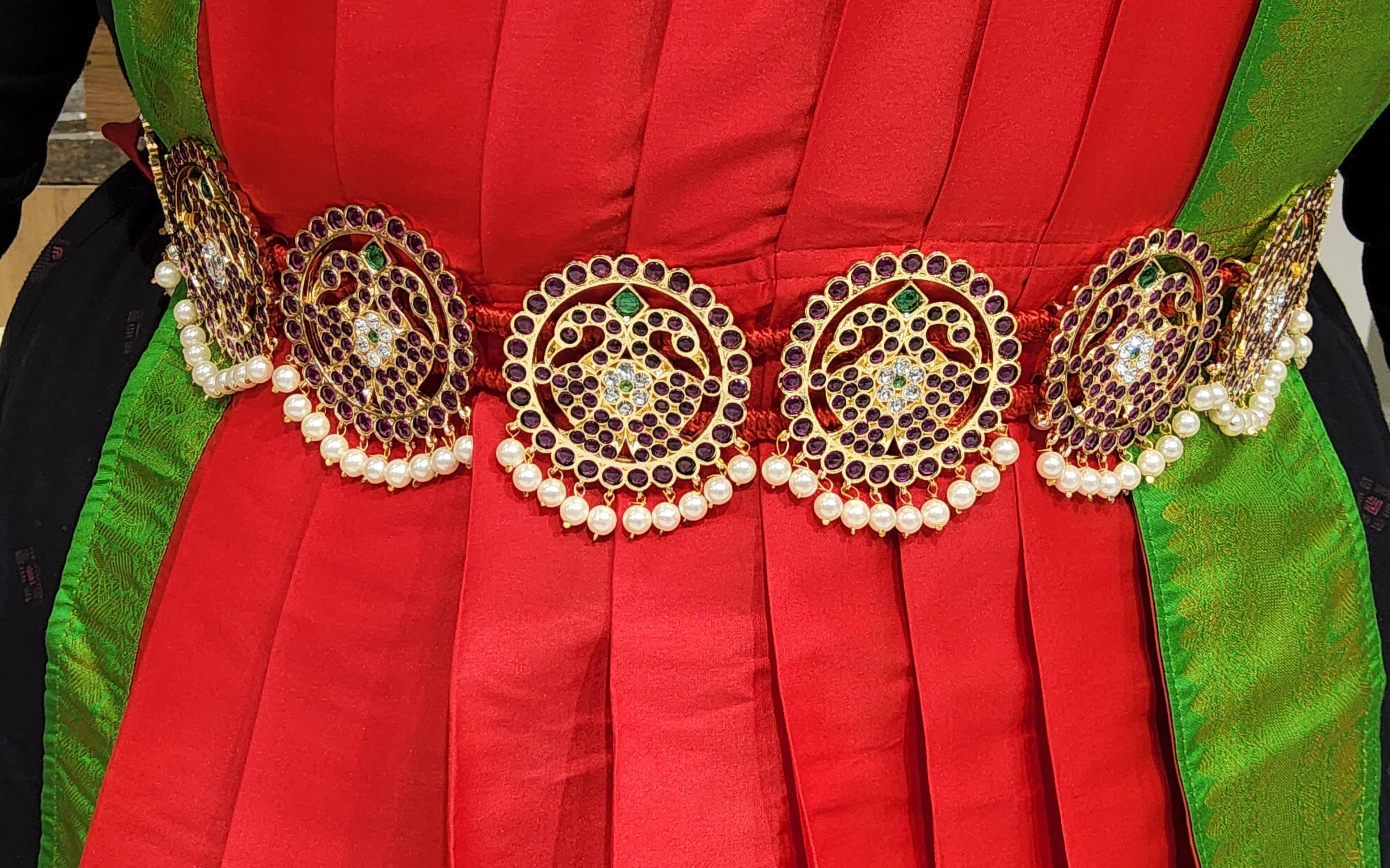 Margam Copper Belt: Traditional Indian dance accessory for support and style.