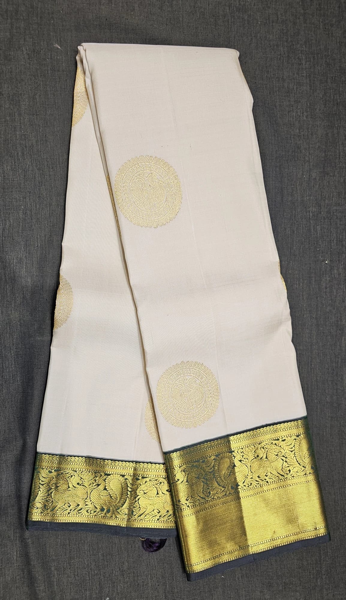 Off White w Green  |  Kanchipuram Silk Saree |  SB546