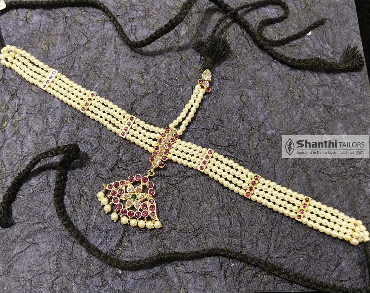 Pearl Headset copper margam NJ121 close-up. Copper-plated Bharatanatyam dance jewellery.