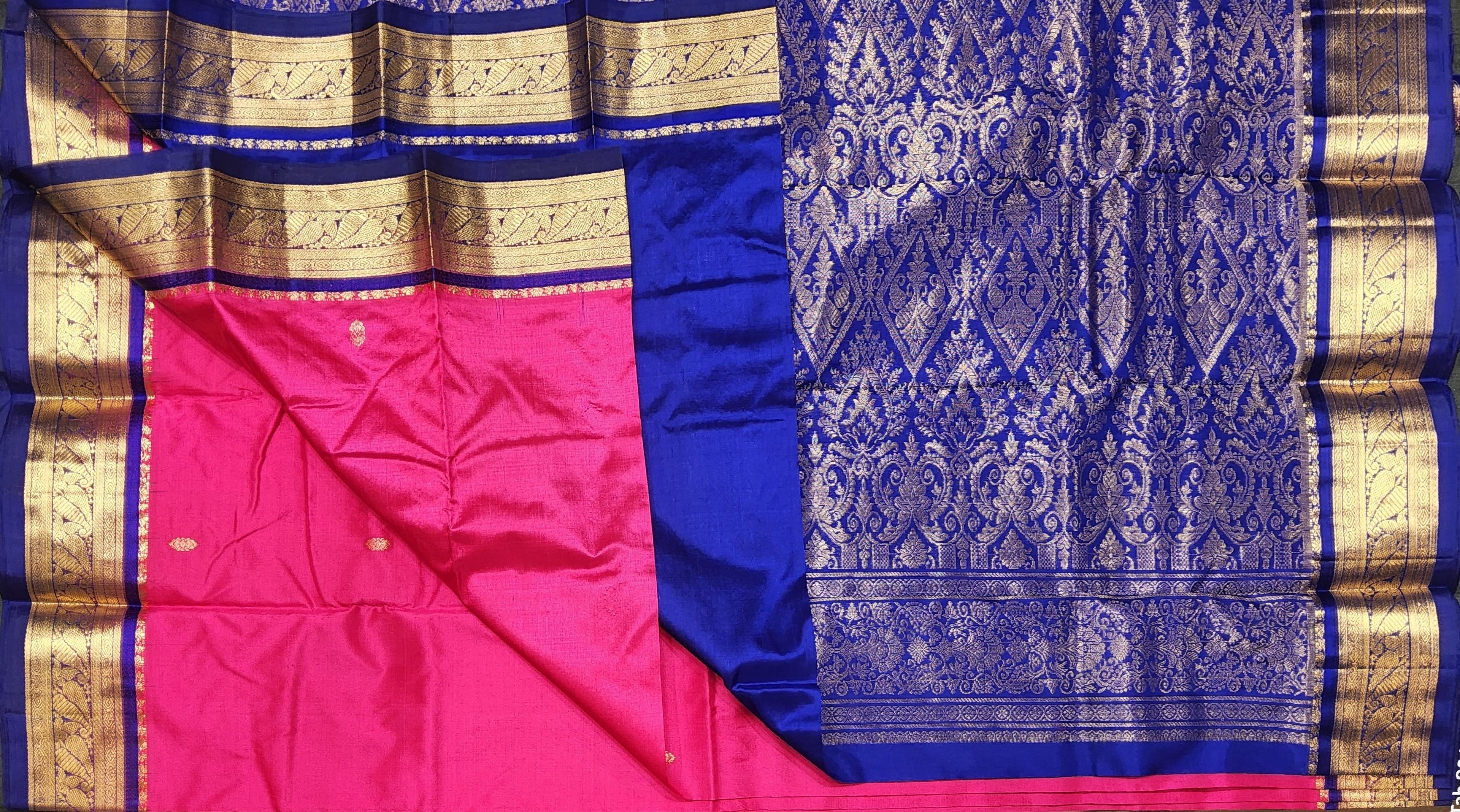 Pink Dharmavaram Silk Saree: Full view of pallu and border. Authentic silk bharatanatyam practice saree.