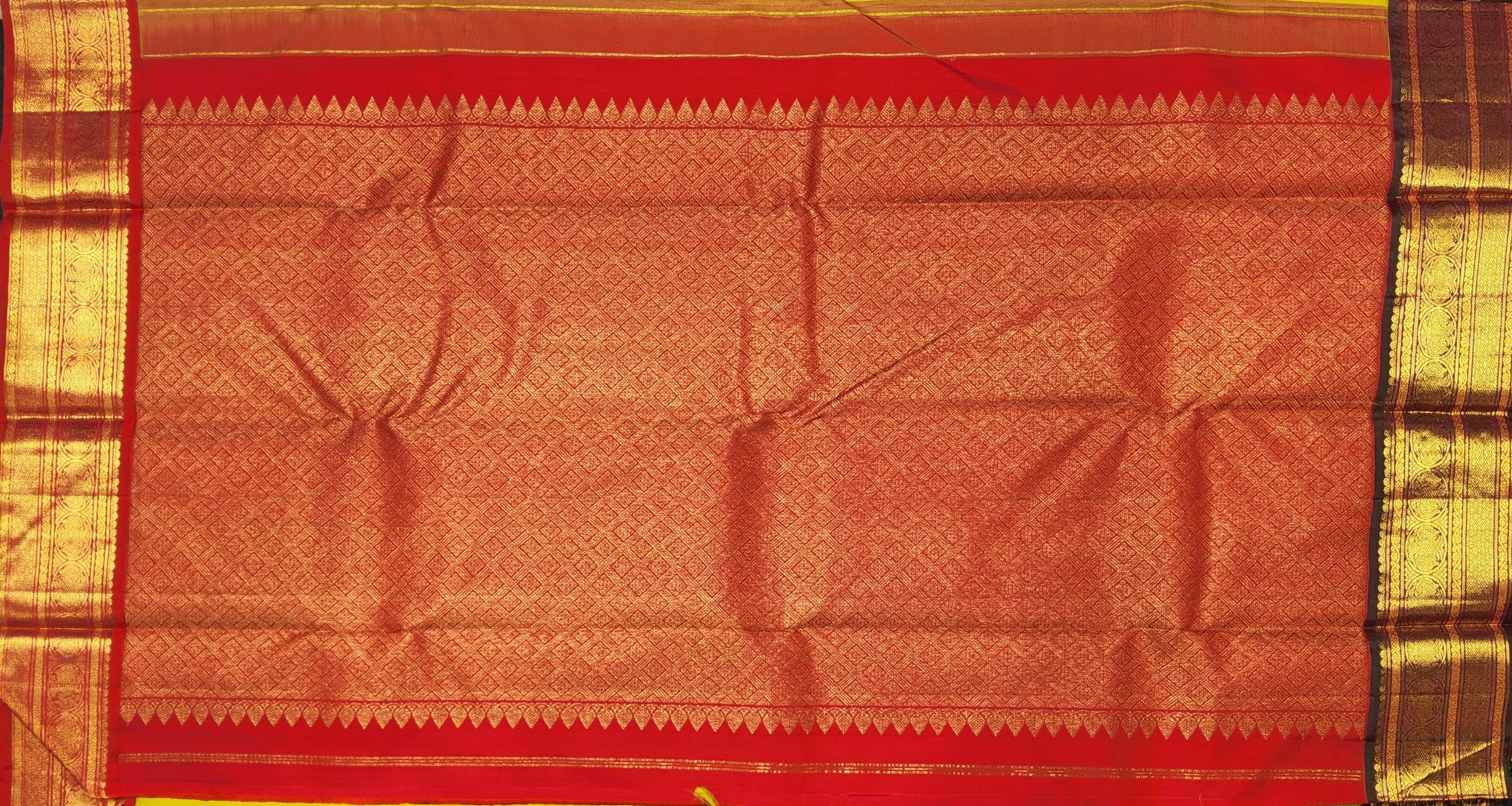 Authentic silk Kanchipuram saree: Red body, maroon border, ideal for dance practice saree.