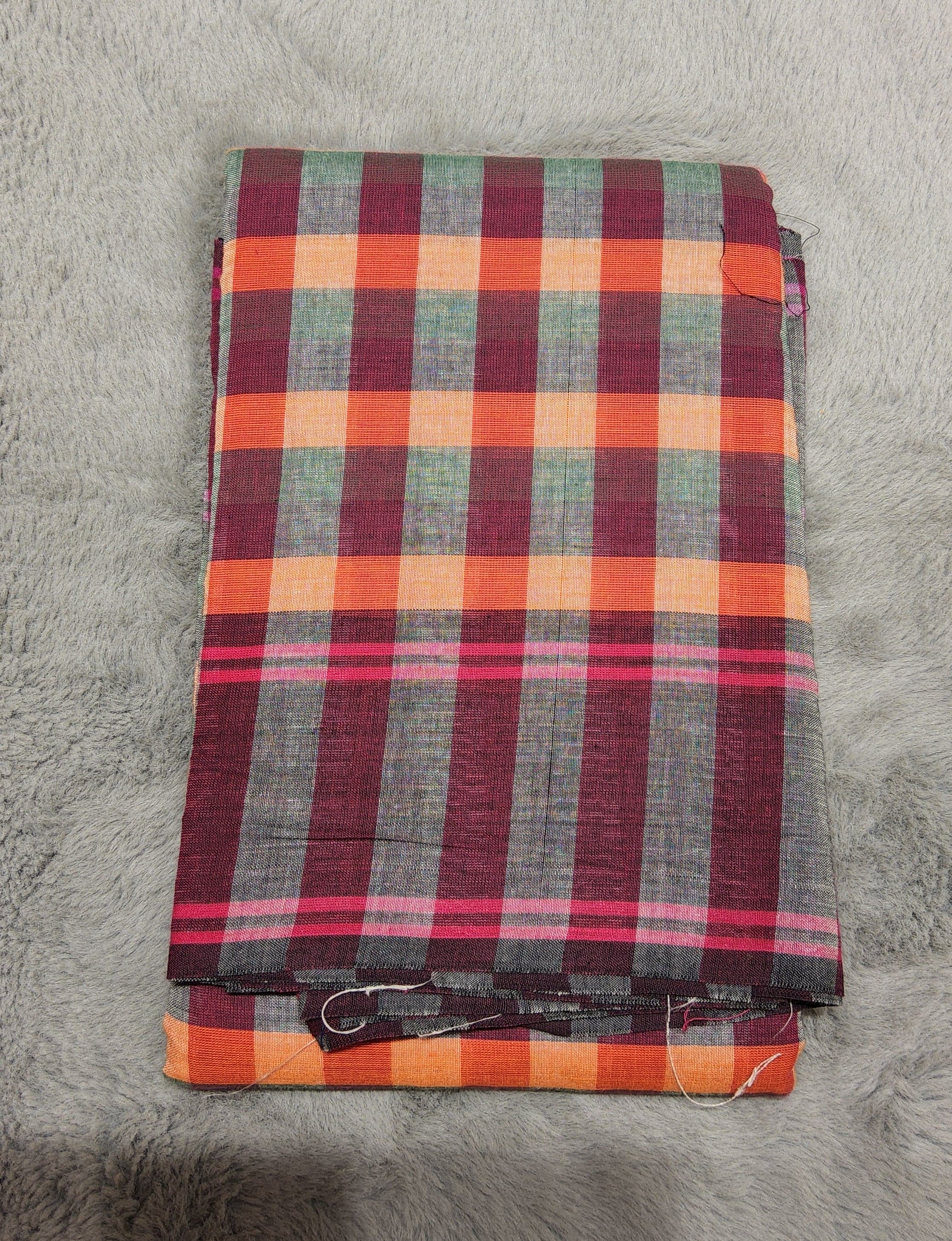 Madras Checks bharatanatyam practice saree, detail of the durable cotton blend weave