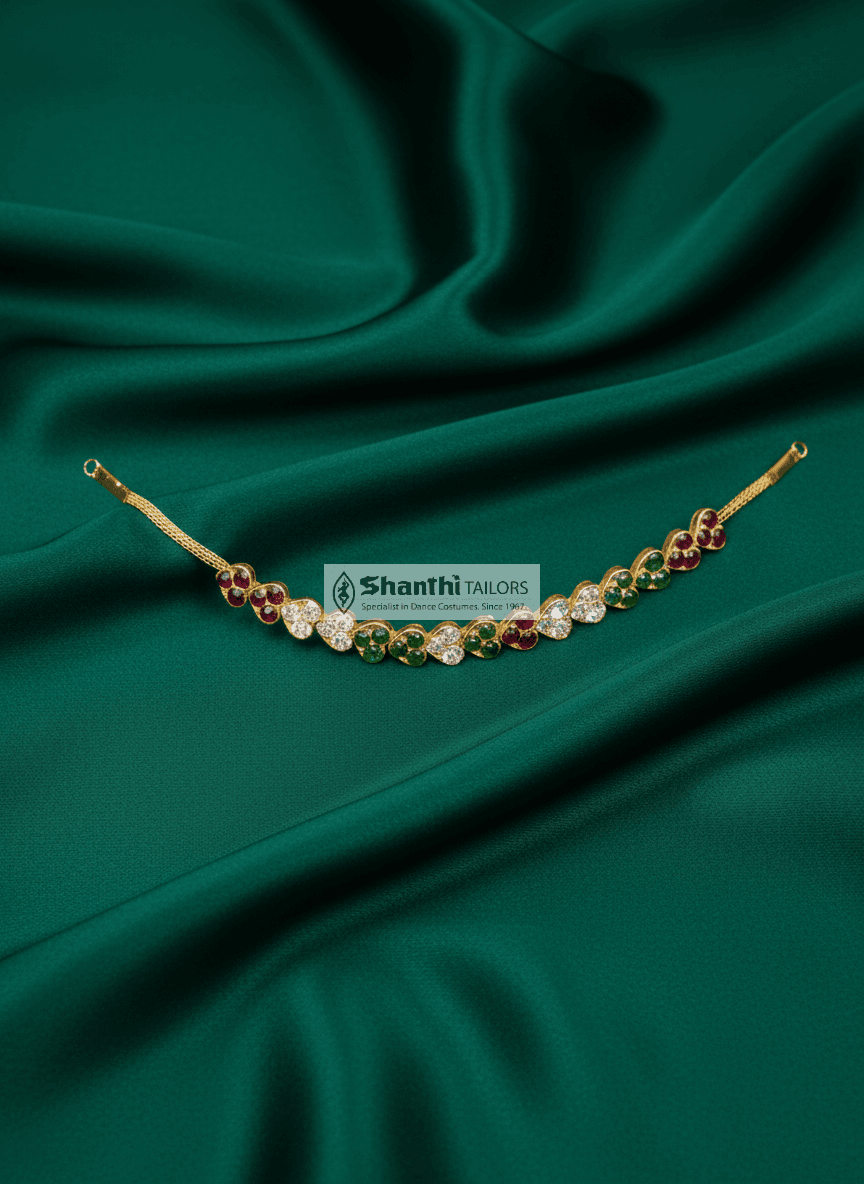 Heartin Necklace: Original Temple Jewellery for Kuchipudi & Bharatanatyam dance. Full necklace view.