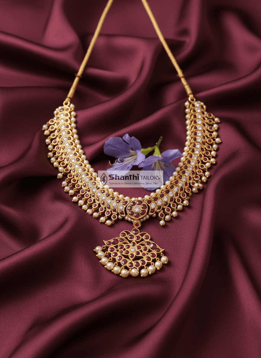 Close-up of hand-made 3 Stone Chandran Choker, original temple jewellery details, pure silver gold leafed, ideal for Kuchipudi performance.