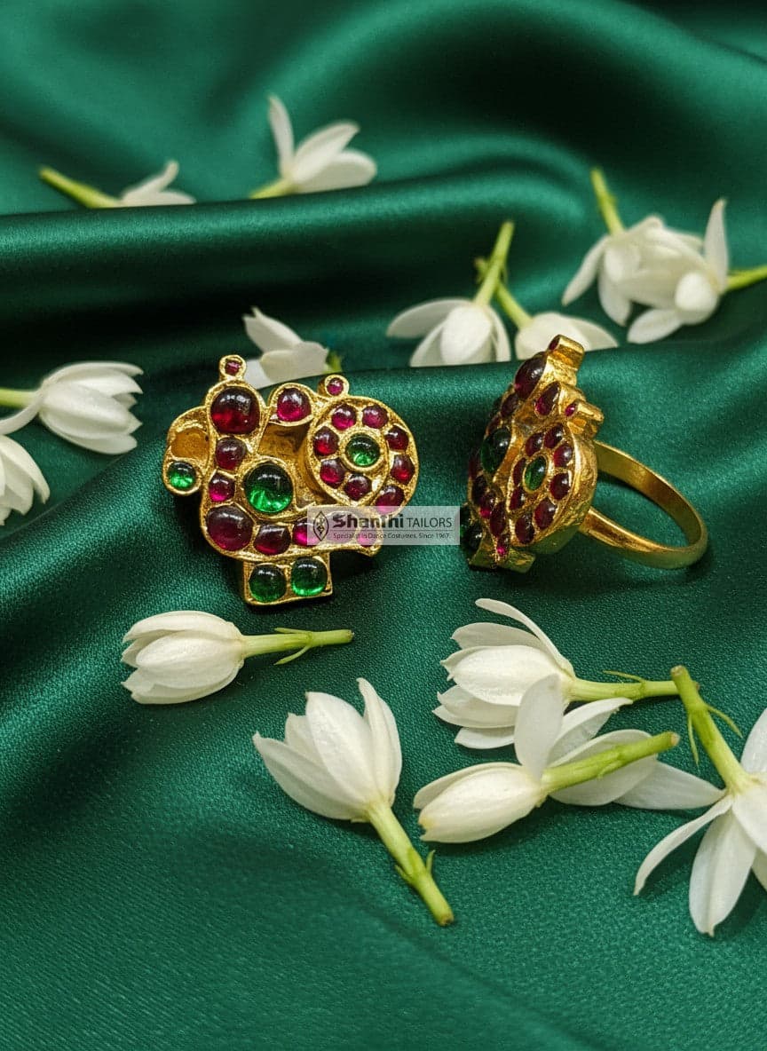 Shanthi Tailors Chennai: Adjustable temple jewellery ring, silver base gold leaf. Perfect for Arangetram.