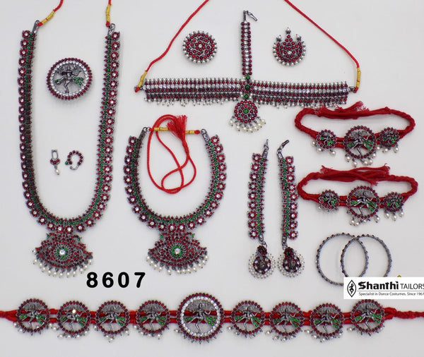 Vintage Heritage – Black Finish Jewellery Collection