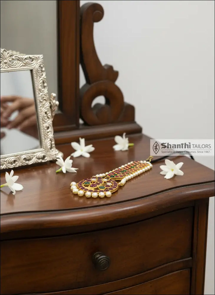 Chutty | Tikka | V Shaped Big Chutti | Original Temple Jewellery chutty